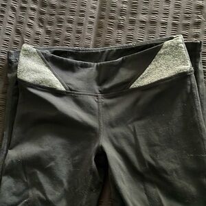 TNA leggings